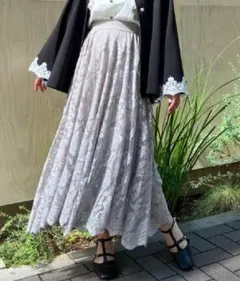 値下げ♡美品♡axes femme♡レースサーキュラースカート♡グレーのサムネイル