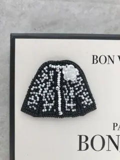 ビーズ刺繍ブローチ　ツイード風ジャケット　ブラック系　handmade