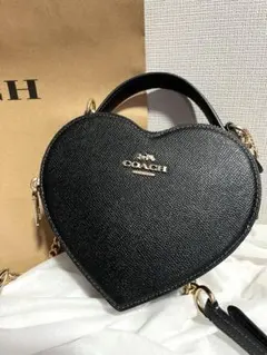 COACH(新品未使用)ハート型ショルダーバッグ