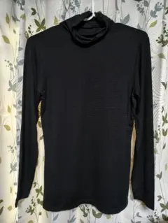 UNIQLO HEATTECH 長袖　タートルネック L ブラック