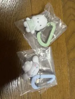 カラフルカラビナマスコットチャーム シナモロール ポチャッコ