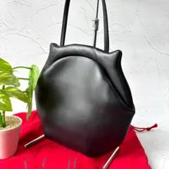 【極美品】Sybilla/シビラ ネコモチーフ ハンドバッグ レザー 保存袋付のサムネイル