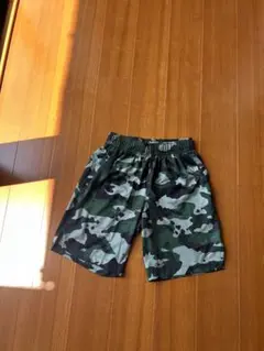 Nike DRI-FIT 迷彩柄ハーフパンツ 140サイズ