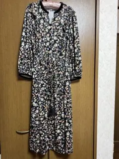 スーパービューティー花柄長袖ロングワンピース美品