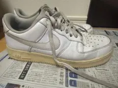 Nike Air Force 1 ホワイト スニーカー