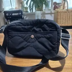 [美品] SHOO-LA-UE ブラック　ナイロンキルティングショルダーバッグ