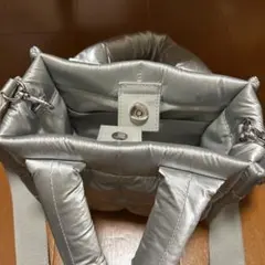 シルバー キルティング ショルダーバッグ