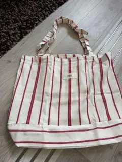 ZARA エコバッグ 白と赤のストライプのサムネイル