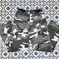 輸入古着 迷彩柄 カーゴパンツ メンズSサイズ