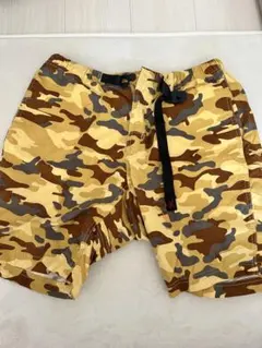 美品 GRAMICCI カモフラージュ ショートパンツ