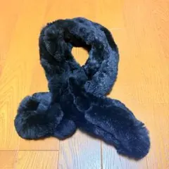 マフラー ティペット ブラック 黒 ネックウォーマー リアルファー？