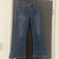 GUスリムフレアジーンズ（丈短め）