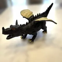 ブラックカイザードラゴン　光ってのび～る！ 恐竜・ドラゴン・サメ・ライオン