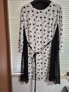 今季商品新品・ローズティアラ・チューリップ柄・脇（裏地付シフォン）膝丈チュニックのサムネイル