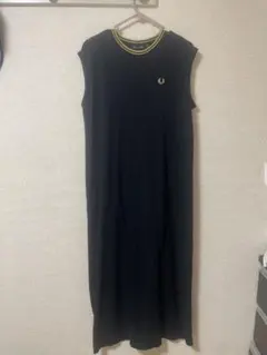 FRED PERRY ノースリーブ ワンピース ブラックのサムネイル