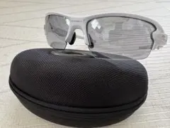 Oakley FLAK2.0 サングラス ホワイト ケース付き