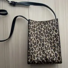ヒョウ柄　ショルダーバッグ
