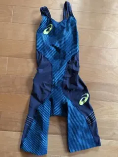 asics 競技用水着のサムネイル