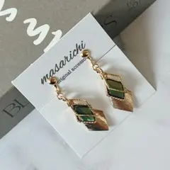 【クリップ イヤリング 】2点目-100円 ピアス 変更可 揺れる ゴールド