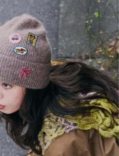 ZARA パッチ付き　ニット帽　ビーニー