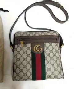 美品　GUCCI GGモノグラム ショルダーバッグ