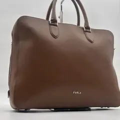 2026年最新】フルラ furla ブリーフケースの人気アイテム - メルカリ