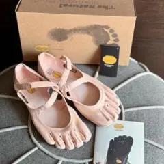 新品 Vibram Jennie 同じ型 5本指の靴ヨガシューズ ピンク38