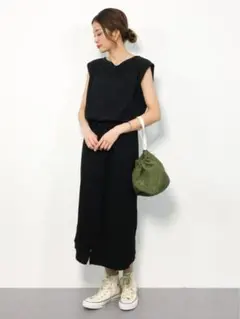 新品アーバンリサーチ サーマル マキシワンピース アダムエロペ フリークスストア