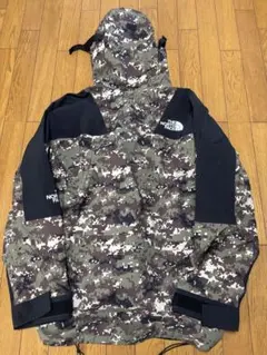 新品 Mサイズ ノースフェイス フューチャーライト RTG ジャケット 迷彩