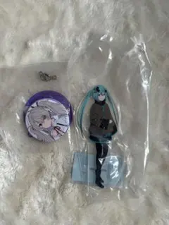 初音ミクアクリルスタンド 缶バッジセガラッキーくじ プロセカ バツミク、ニゴミク