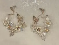 ブライダルピアス フープ　フラワー　ホワイト ゴールド