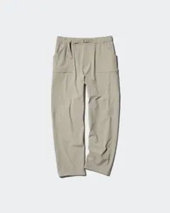 ほぼ未使用 ユニクロ ギアパンツ ベージュ
