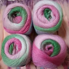 ウール100%毛糸ピンクグリーン系グラデーションカラー4点