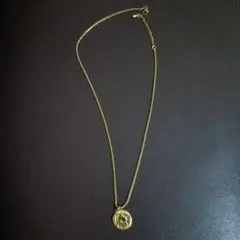 ゴールド メダル型ペンダント ネックレス