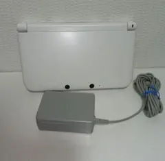 Nintendo 3DS LL 本体