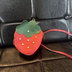いちごのバック　幼児向けのサムネイル