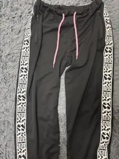 Item thumbnail for item ebb2c9fe-5e49-4fd1-9bf8-a60087ce954d