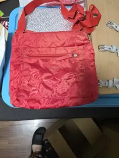 COACH シグネチャー ショルダーバッグ レッド