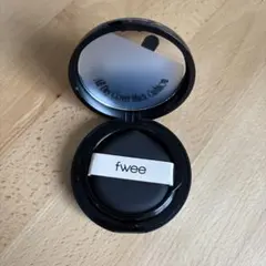 【新品未使用】fwee オールデイカバーブラッククッション 17Nのサムネイル