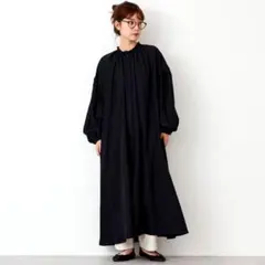 【ベルメゾン】 襟フリルギャザーワンピース ブラック 新品未使用