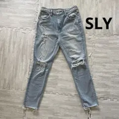 SLY JEANS ストレートデニム ダメージ加工 ライトブルー 27のサムネイル