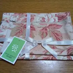 LAURA ASHLEY ポーチ 2点セット　新品