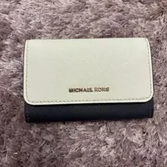 MICHAEL KORS 二つ折りカードケース