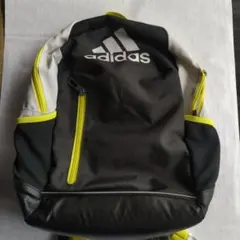 adidas リュック 黒/白/黄色