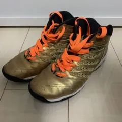 ☆ミズノ　ウェーブダイバース　ゴールド　23cm