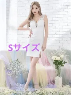 ジュエルズ　ホワイト Vネック刺繍タイトドレス