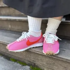 23.5 ナイキ デイブレイク ピンク オレンジ レディース NIKE - メルカリ