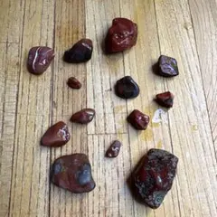 新潟県佐渡島 日本三大銘 佐渡赤玉石 原石 置物 100g - メルカリ