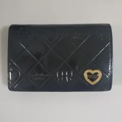 Samantha Thavasa 黒 エナメル 二つ折り財布