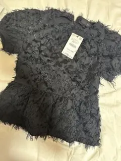 ZARA フリンジぺプラムトップス - メルカリ